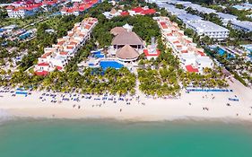 Viva Wyndham Maya All Inclusive